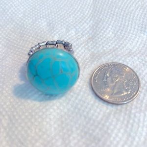 Stretch turquoise ring